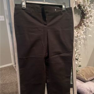 I’m selling me at brand size 4 black pants